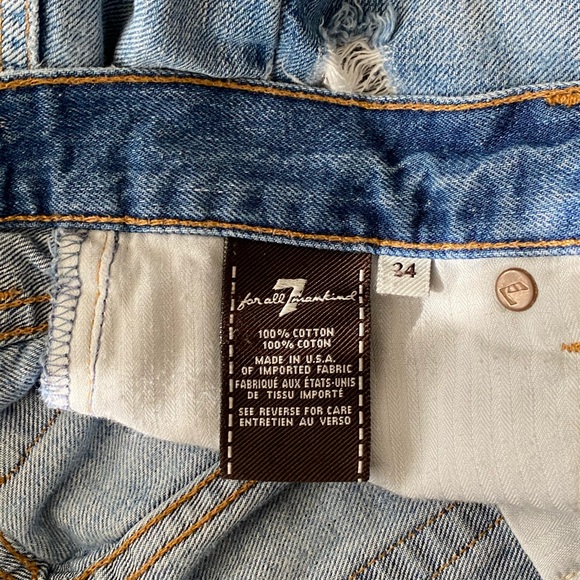 ✨BOGO FREE✨ 7 for All Mankind Roll Up Jean Shorts - Picture 3 of 6
